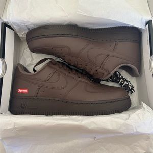 Supreme x Nike Brown Air Force 1 Low. Brand new/never worn.